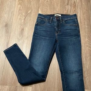 Dark blue, size 27 womens skinny jeans